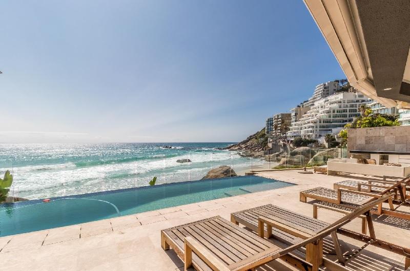 4 bedroom apartment to rent in Clifton Cape Town