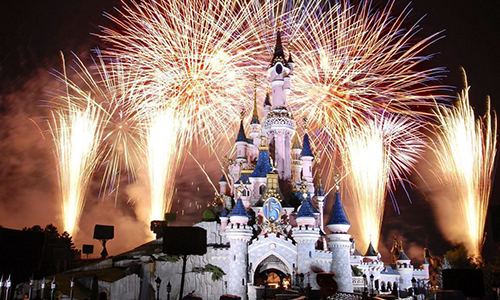 Paris airport to disneyland taxi is now a click away