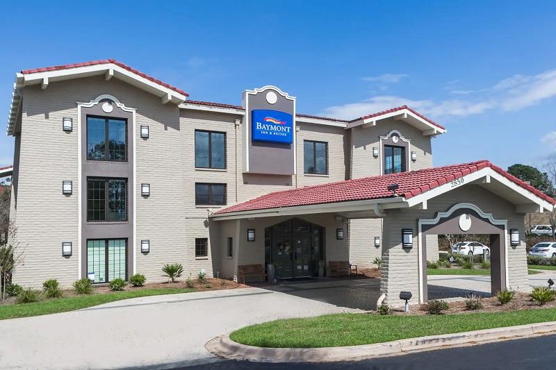 Baymont  Inn and Suites by Wyndham Tallahassee Central